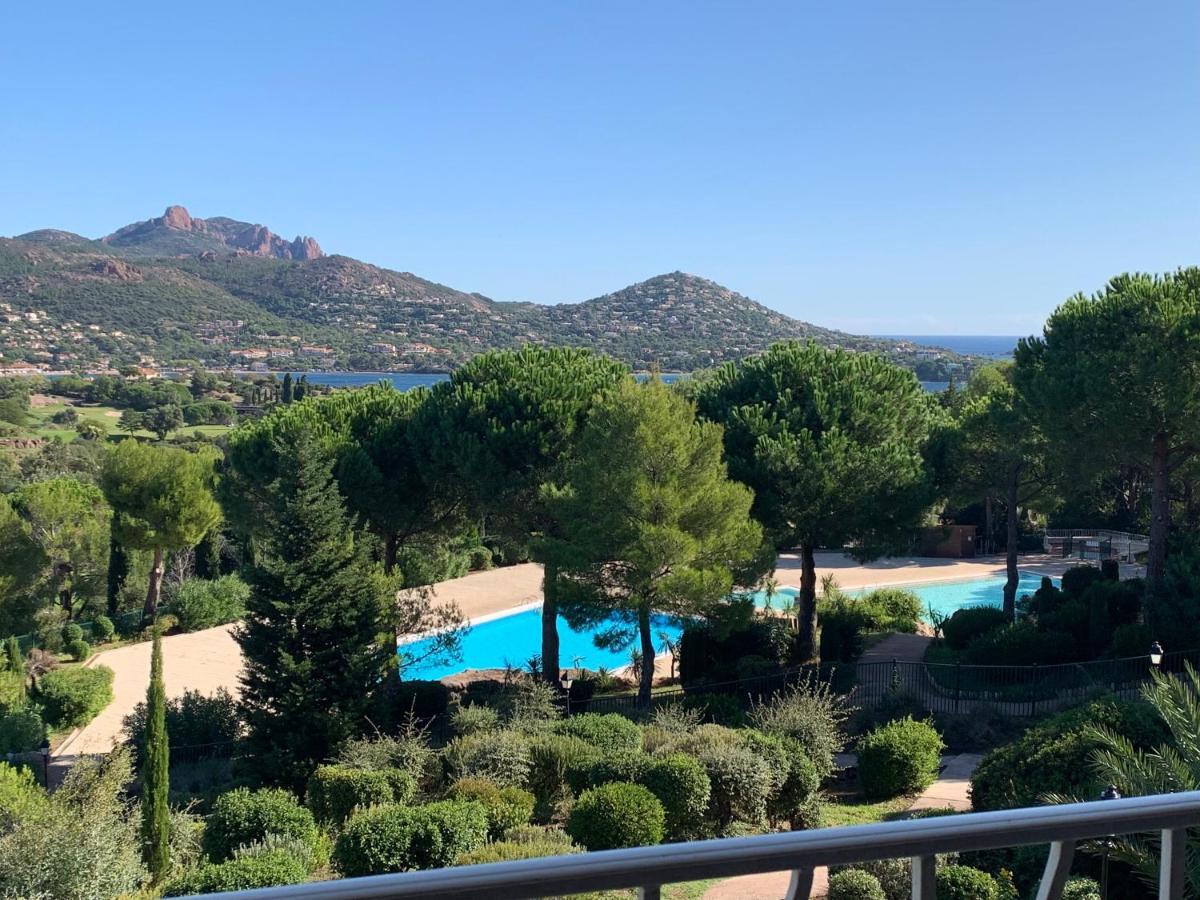 Saint Raphael, Cap Esterel Le Hameau. Vue Mer 외부 사진