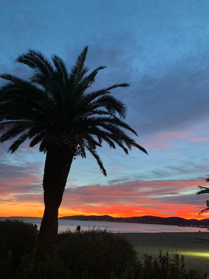 Saint Raphael, Cap Esterel Le Hameau. Vue Mer 외부 사진