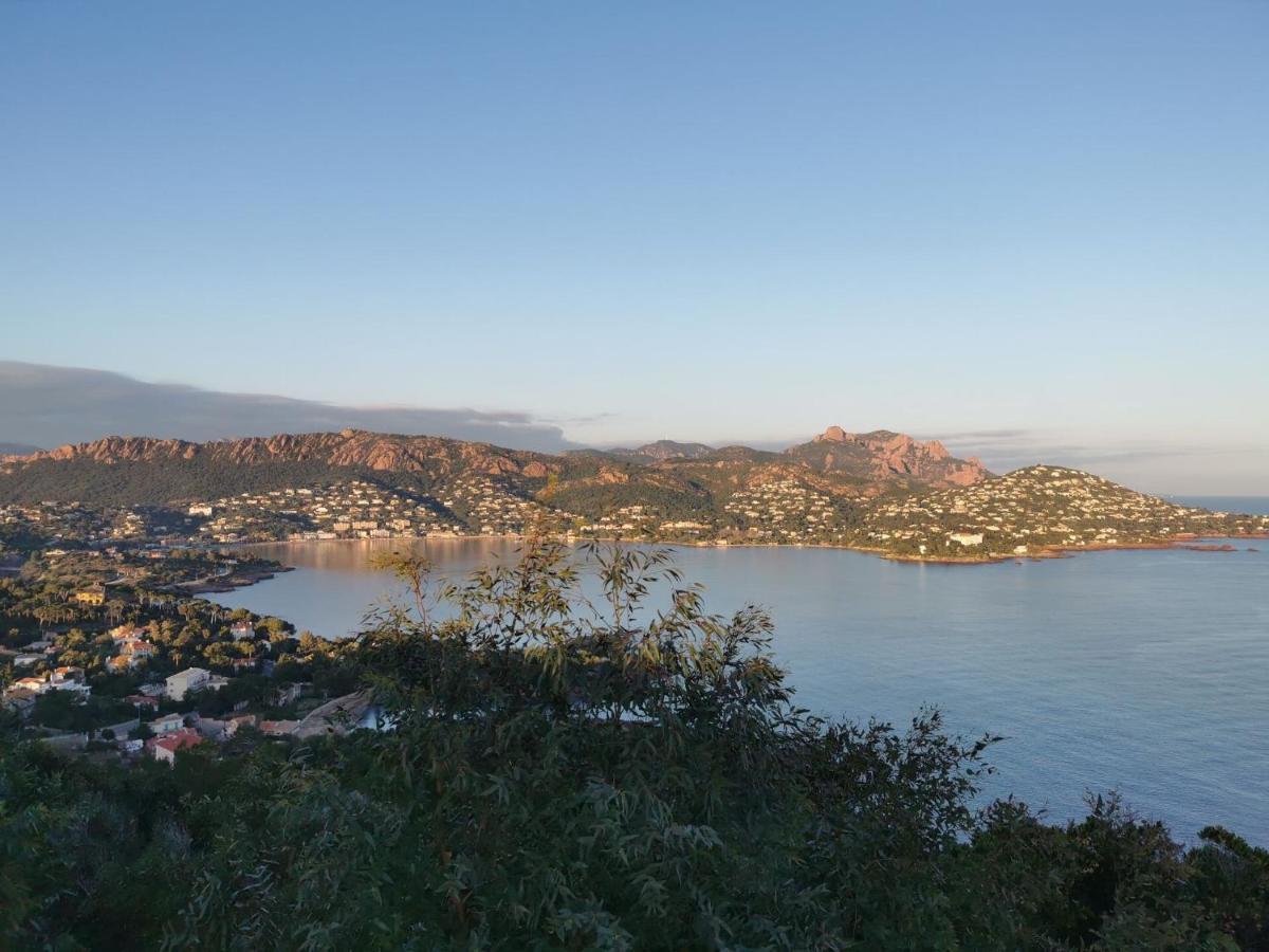 Saint Raphael, Cap Esterel Le Hameau. Vue Mer 외부 사진